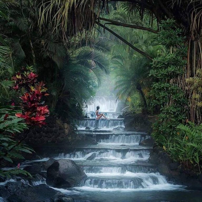 Rainy-day hot springs activity for families in La Fortuna Costa Rica