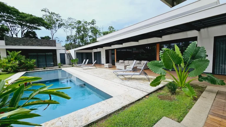 Casa Arena vacation home in La Fortuna